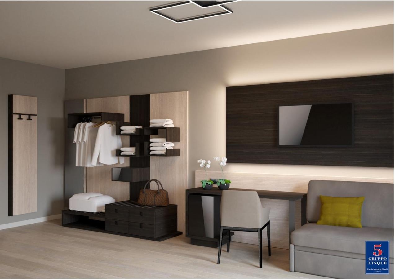 Hotel Threeland 4*